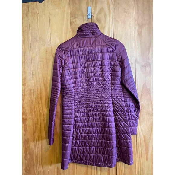 Women Size Small Patagonia Maroon Women's Winter Jacket - Picture 4 of 4